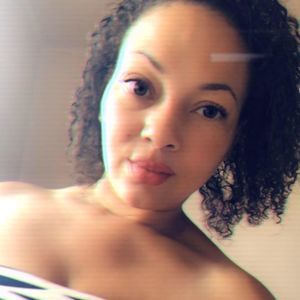 Meet your Posher, Janelle